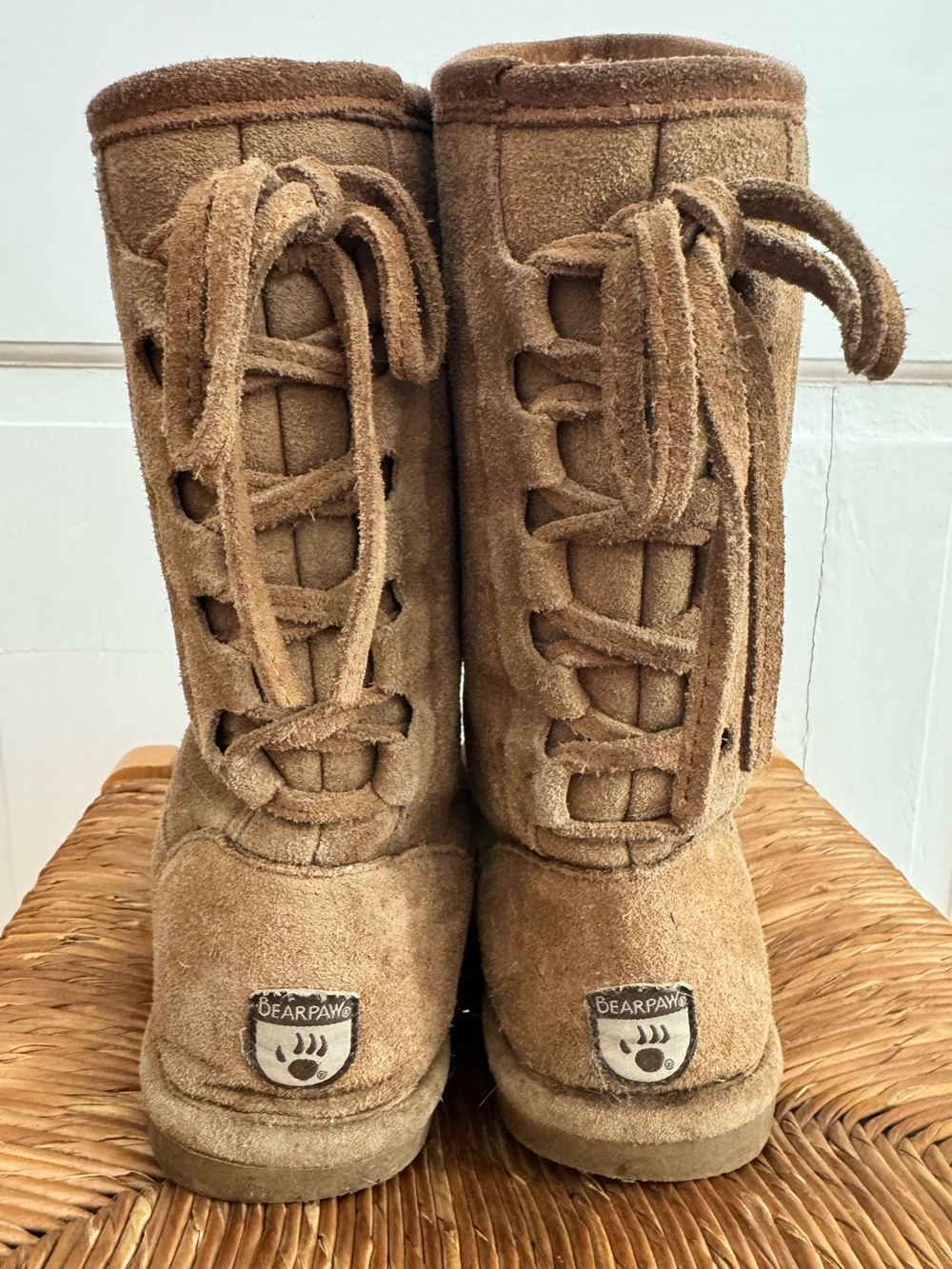 BearPaw Girls Phylly Chestnut Tan Suede Mid-Calf, Lace Boot,Size 4,Hickory Brown